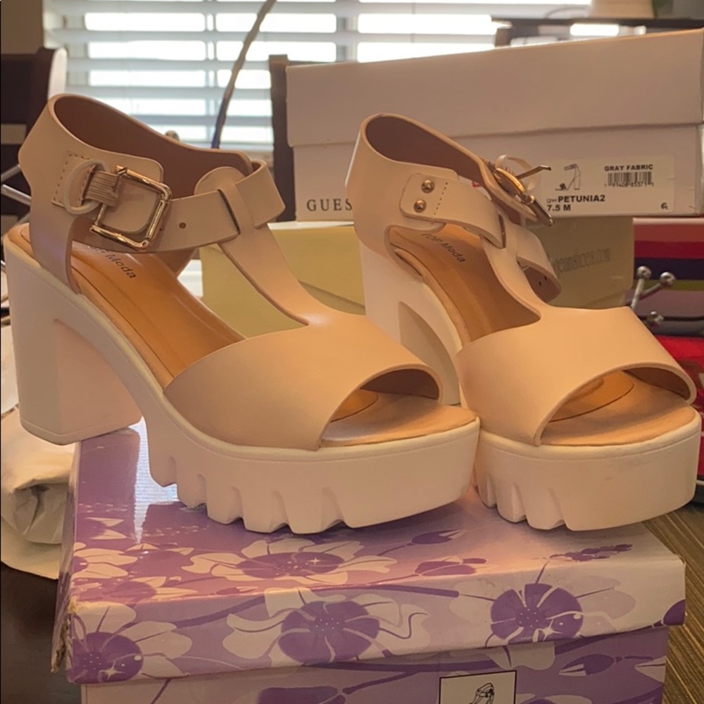 Beige/white heels